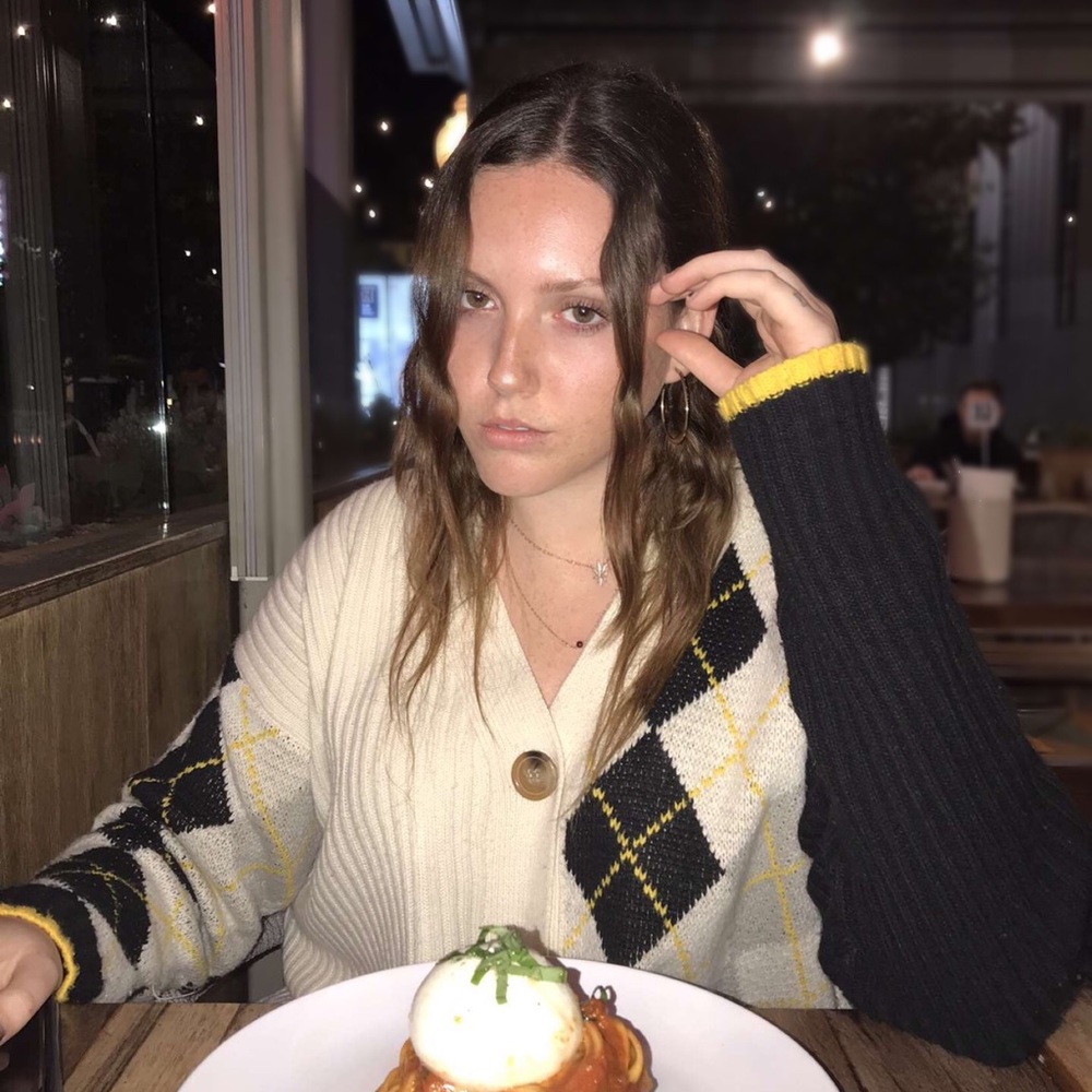 Meet your Posher, Jacqueline